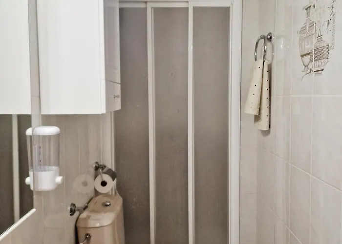 Junto Palacio De Viana -alojamientos El Duque Гостевой дом *